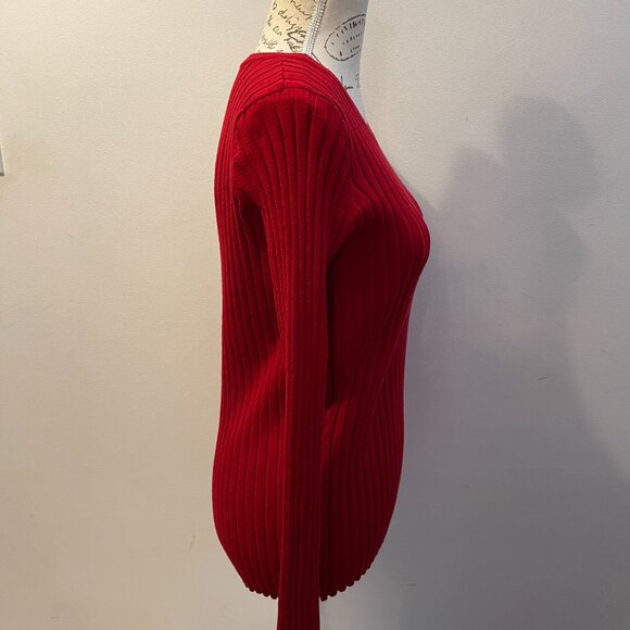 Bright red long sleeve sweater top size XL but fits like L - Picture 2 of 9